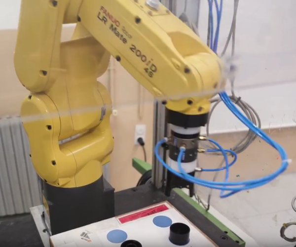 Programador/a y controlador/a de robots industriales
